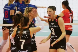 Bahisçi 1xbet'te ayrıntılı olarak "Voleybola nasıl bahis oynanır"